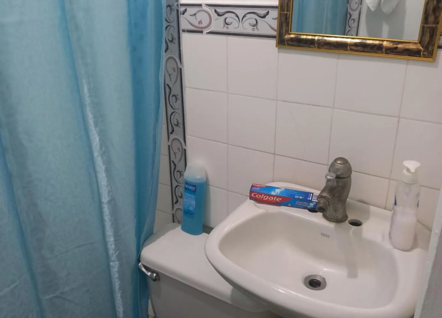 Cornwall Courts Mendez Guesthouse Montego Bay 0*,  Jamaika